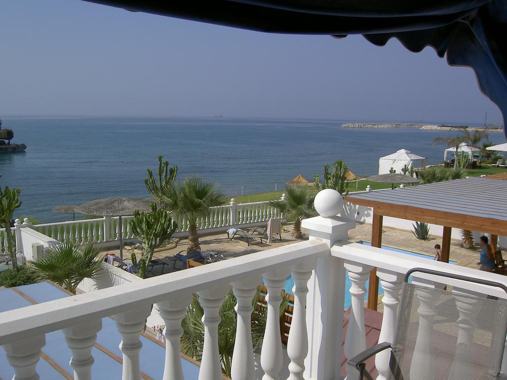Zygi Beachfront Villa Εξωτερικό φωτογραφία